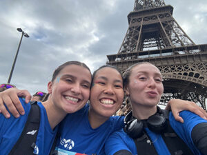 3 étudiantes de l'IFEC au départ des 20K de Paris